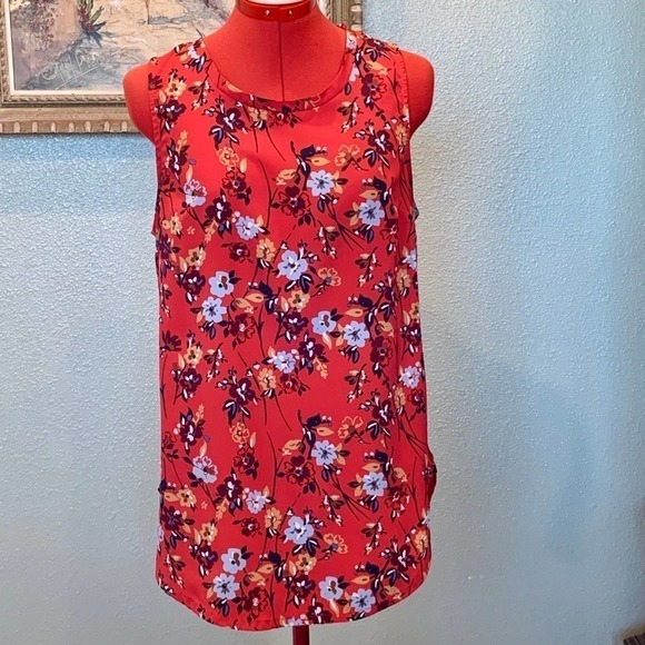 Abercrombie & Fitch sleeveless red floral top in size Medium - Picture 1 of 8